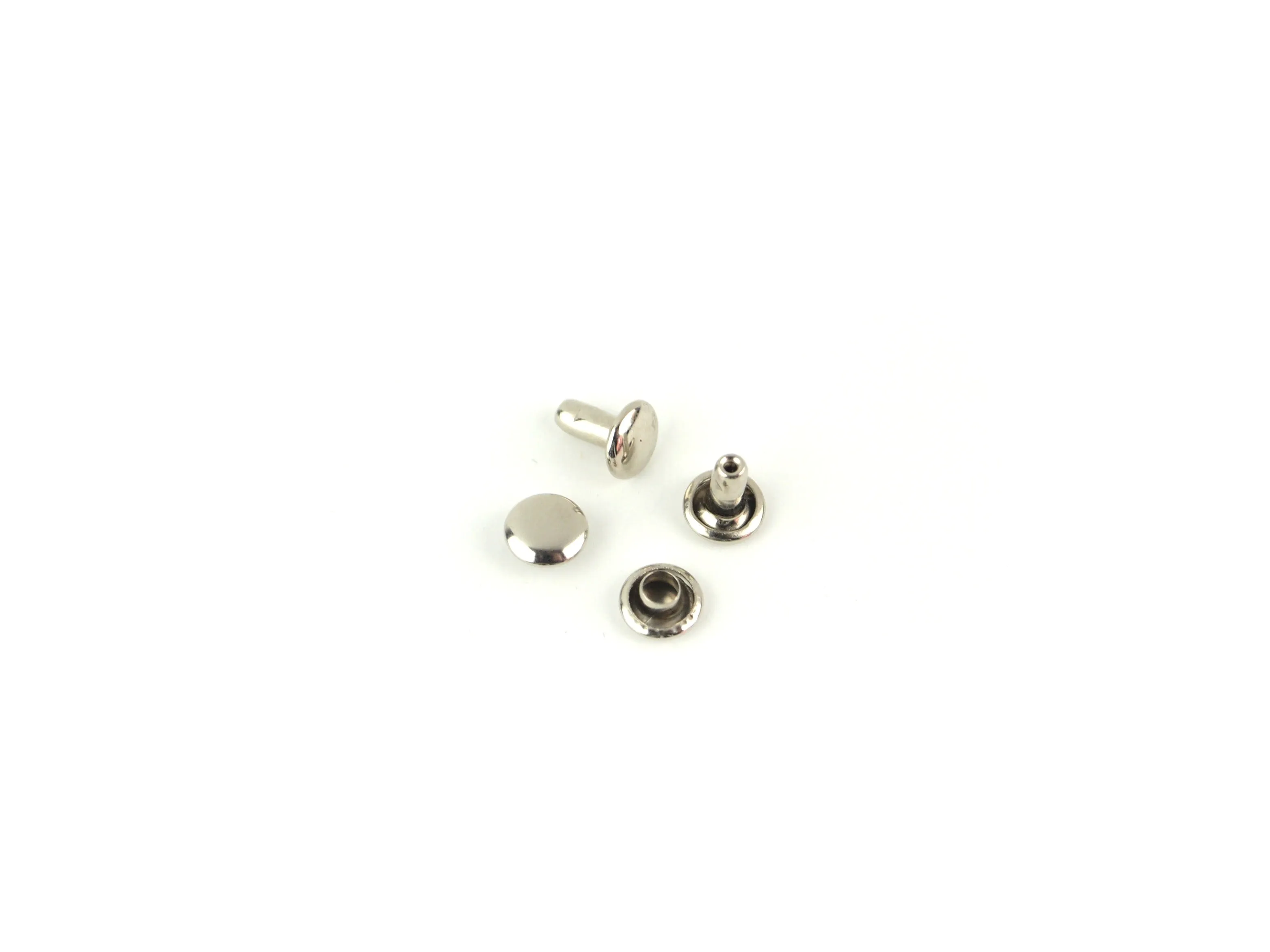 24 Medium 8mm Rivets