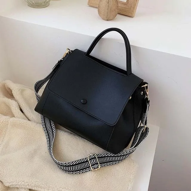 Fashion Simply PU Leather Crossbody Bags For Women 2020 Solid Color Shoulder Messenger Bag Lady Chain Travel Small Handbags